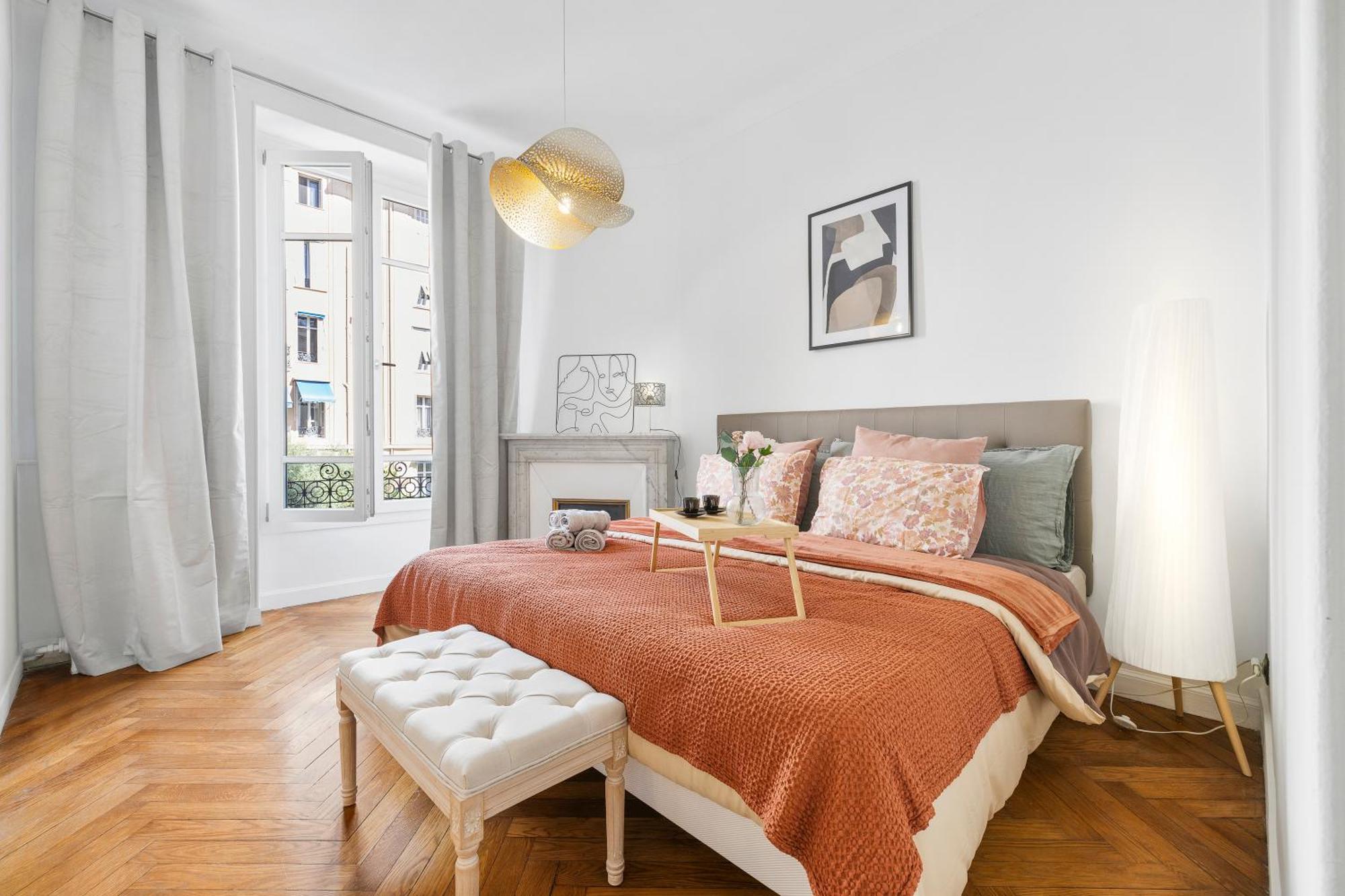 Renting - Joffre - Luxurious Haussmannian 180m2 4 Bedrooms * Nizza