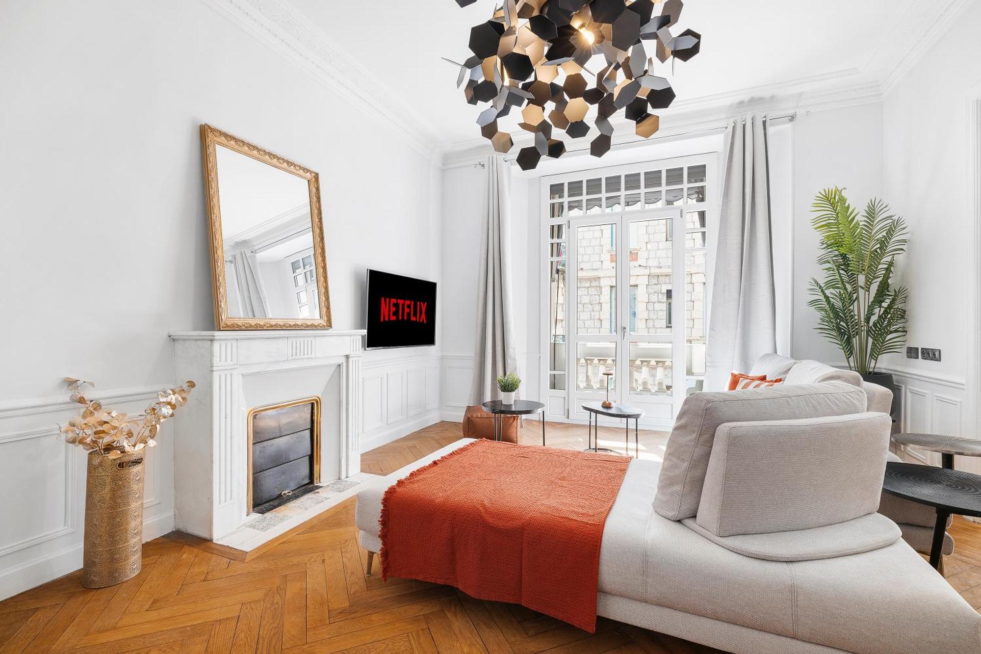 Appartement Renting - Joffre - Luxurious Haussmannian 180m2 4 Bedrooms Nice