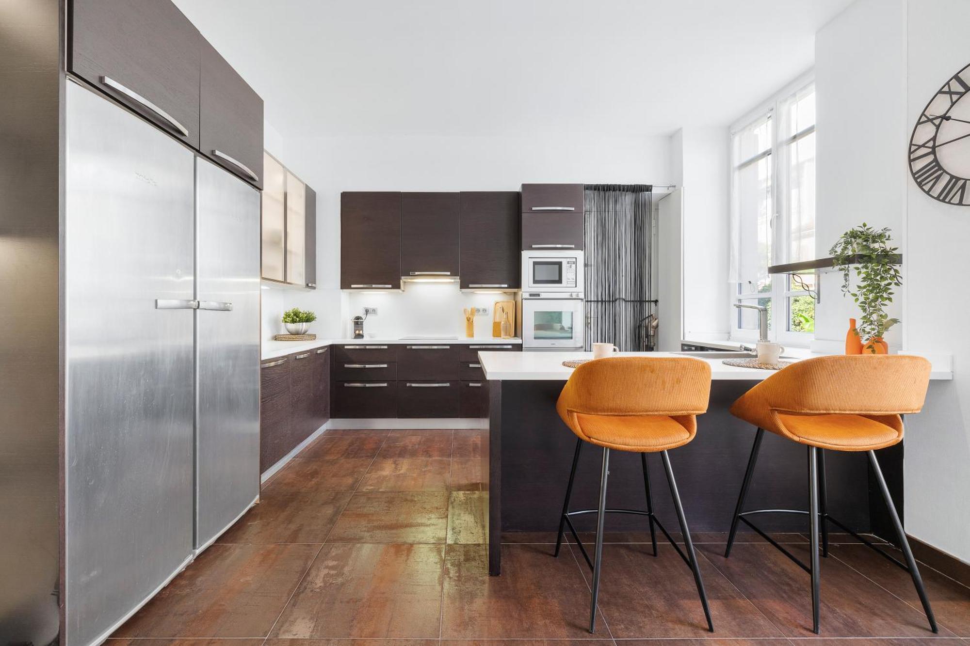 Renting - Joffre - Luxurious Haussmannian 180m2 4 Bedrooms